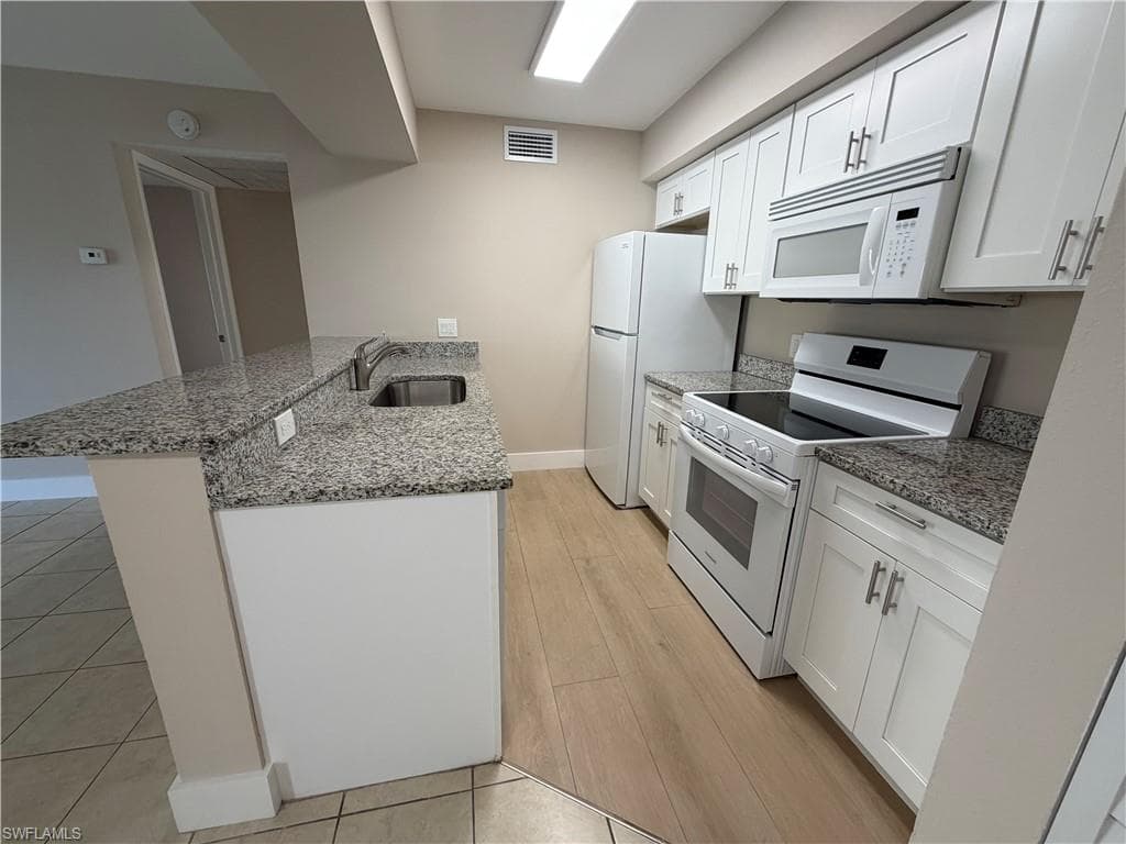 5317 Summerlin RD 1702-6