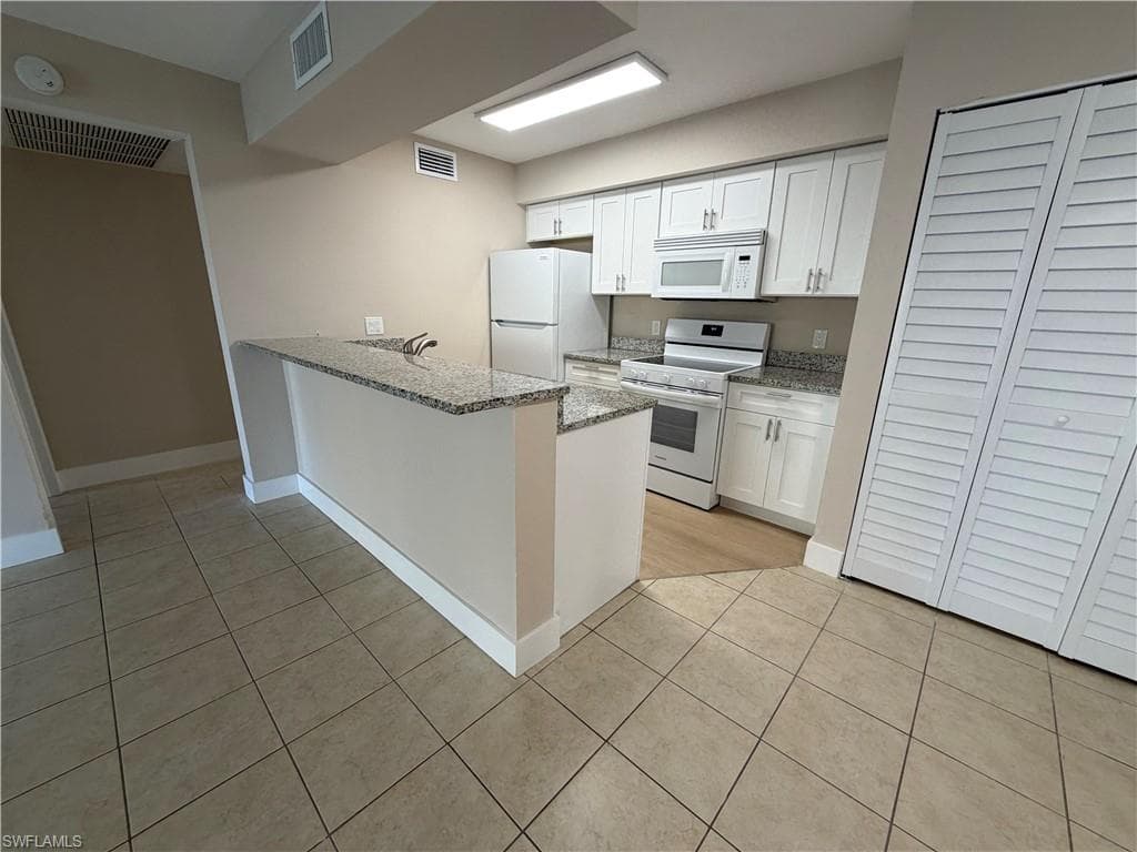 5317 Summerlin RD 1702-5