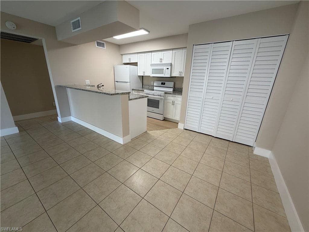 5317 Summerlin RD 1702-9