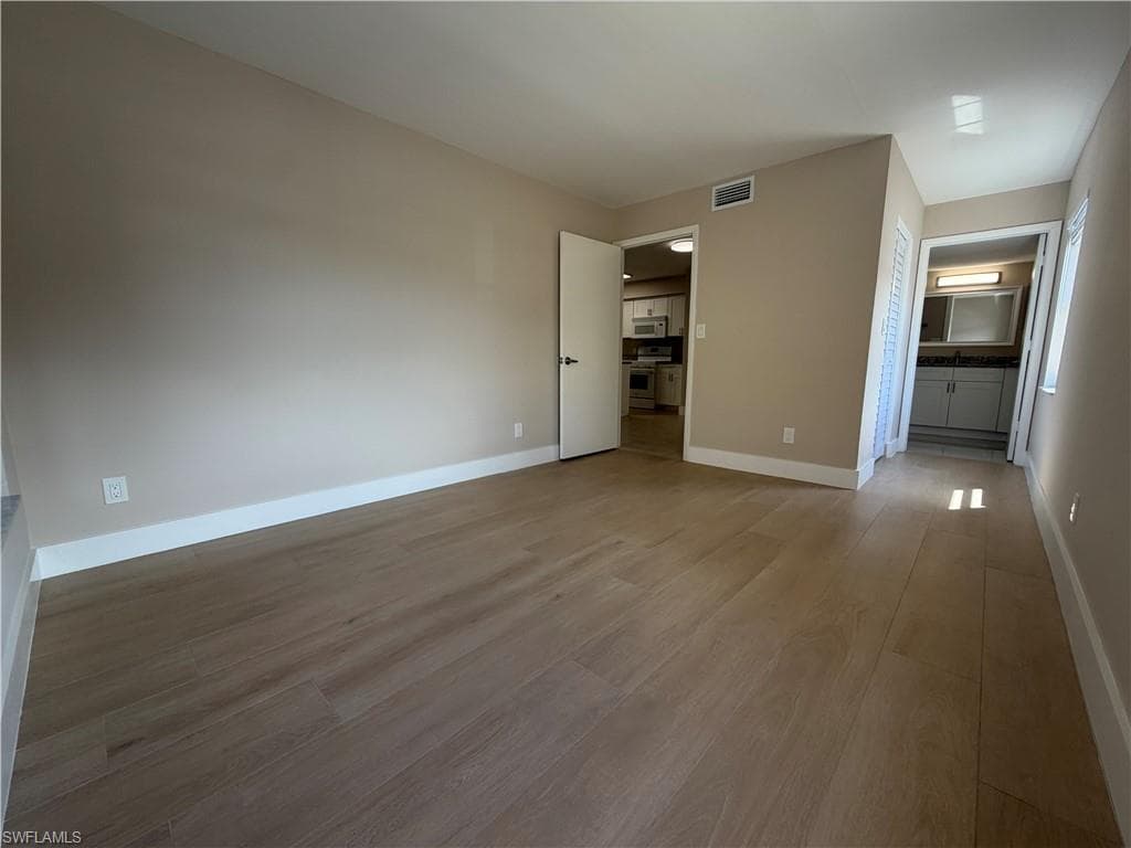 5317 Summerlin RD 1702-11