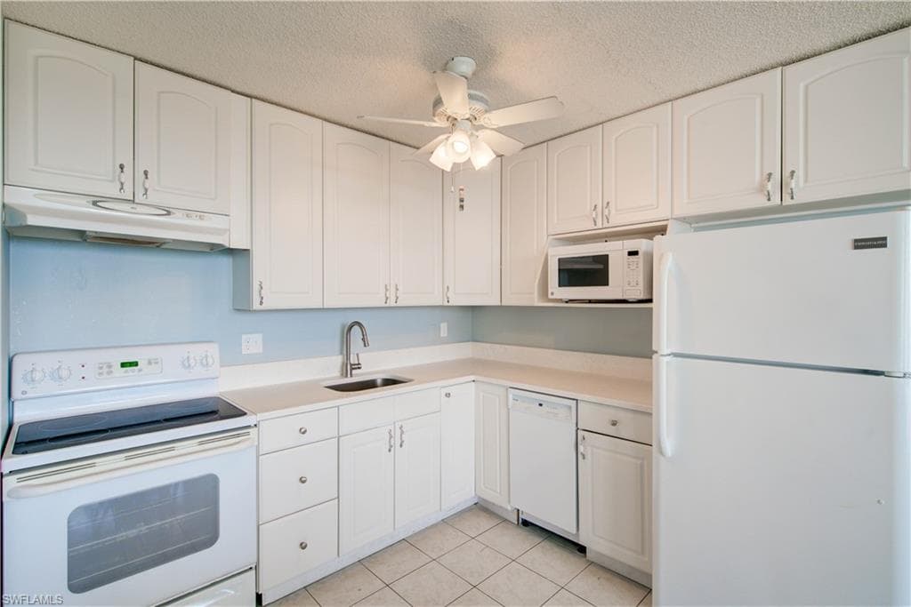 7330 Estero BLVD 601-4