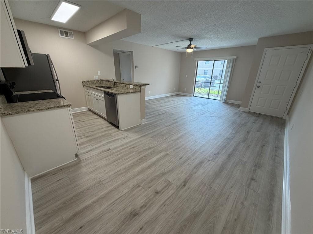 5315 Summerlin RD 1504-6
