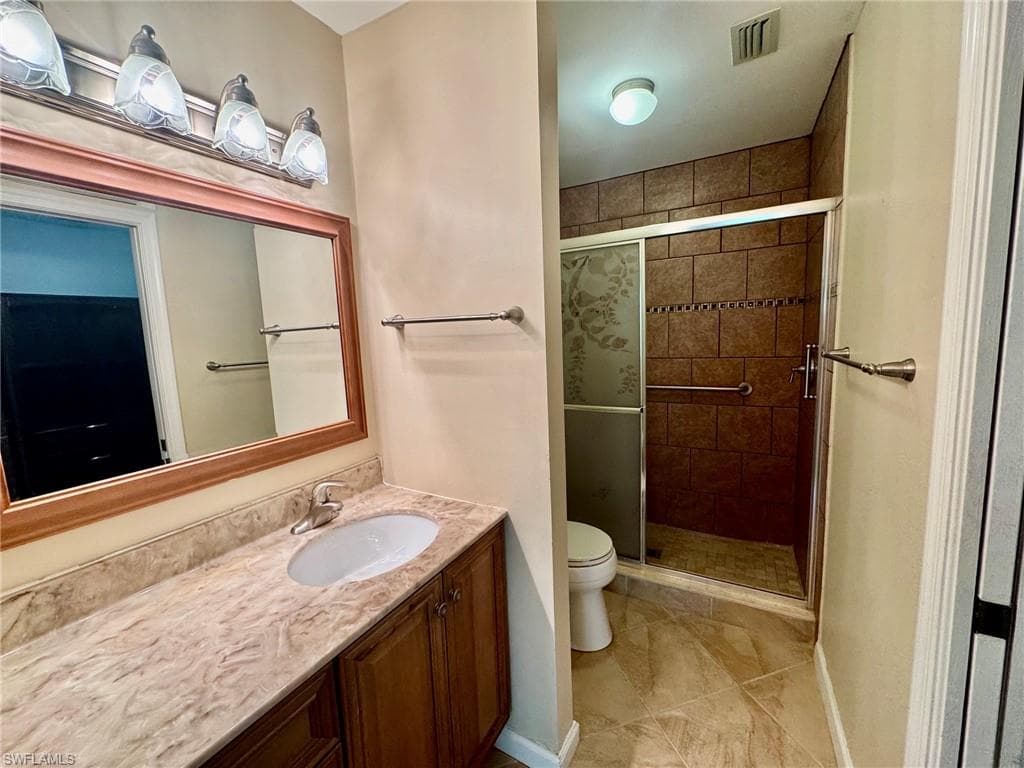 4524 Andover WAY I-204-12