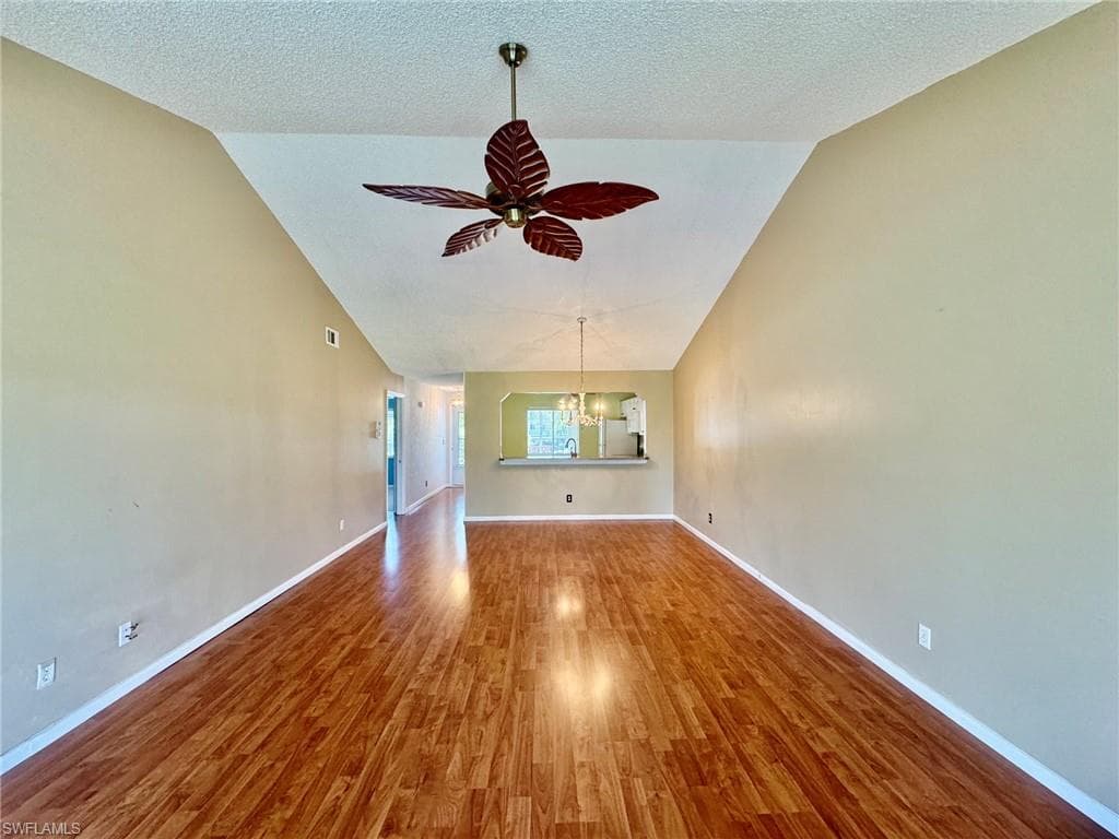 4524 Andover WAY I-204-8
