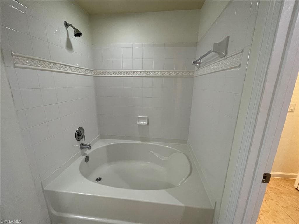 12970 Positano CIR 306-14