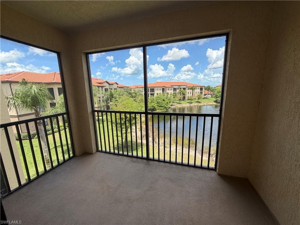 12970 Positano CIR 306-15