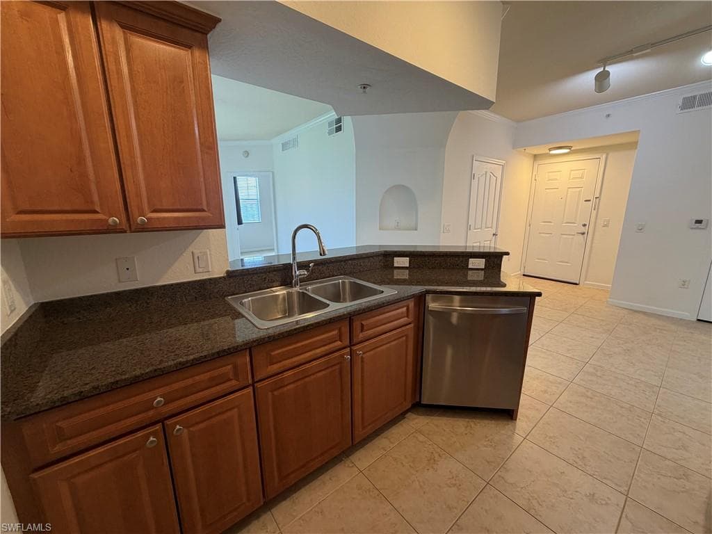 12970 Positano CIR 306-8