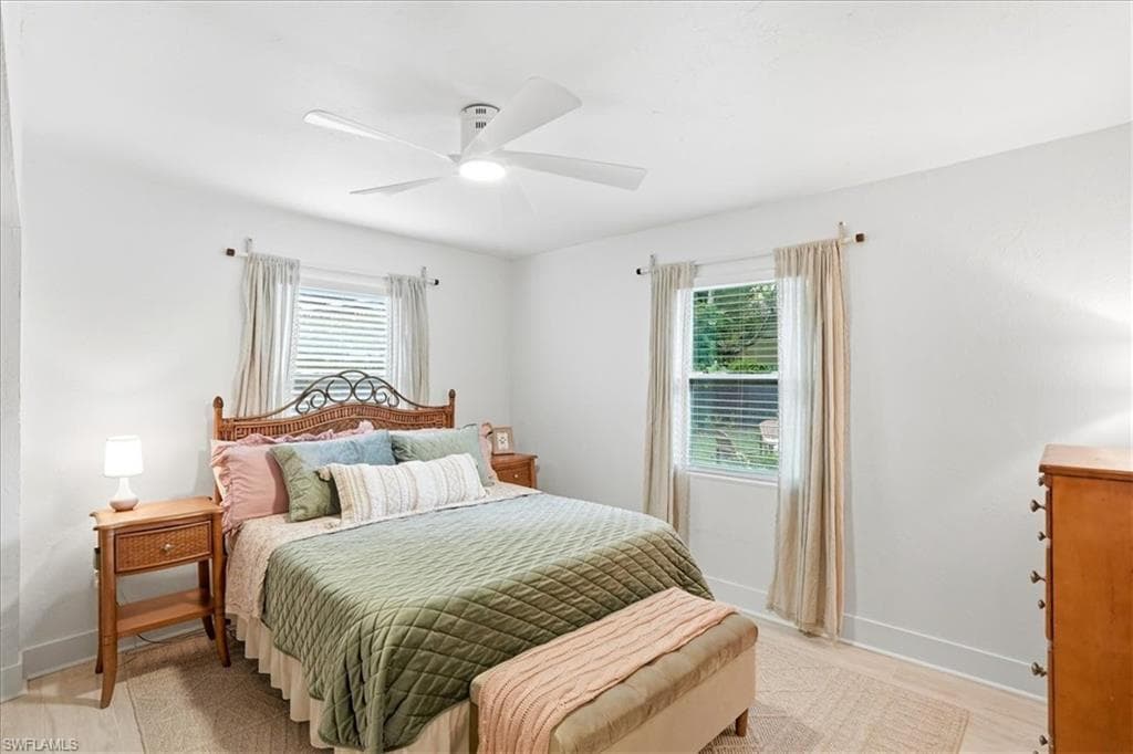 3880 Estey AVE-22
