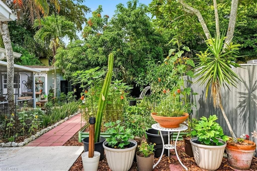 3880 Estey AVE-38