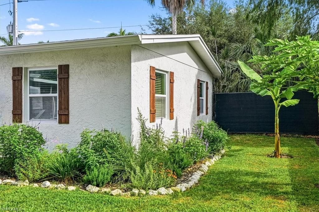 3880 Estey AVE-33