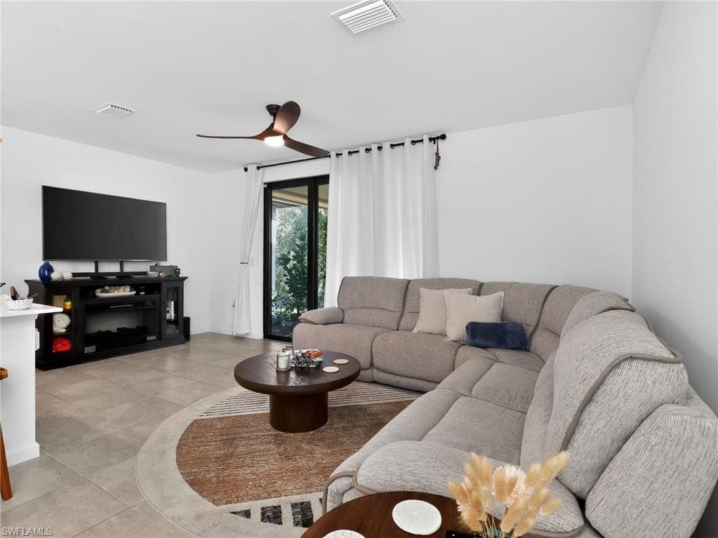 1672 Lake Jessup CIR-17