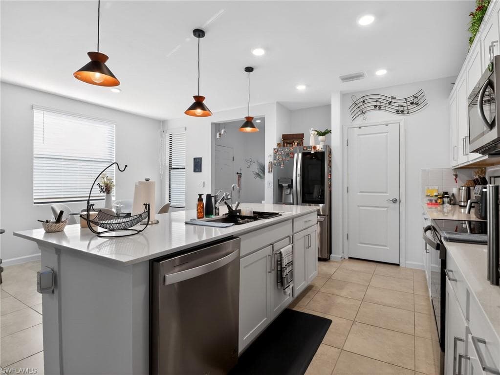 1672 Lake Jessup CIR-7