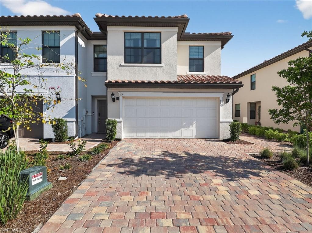 1672 Lake Jessup CIR-1
