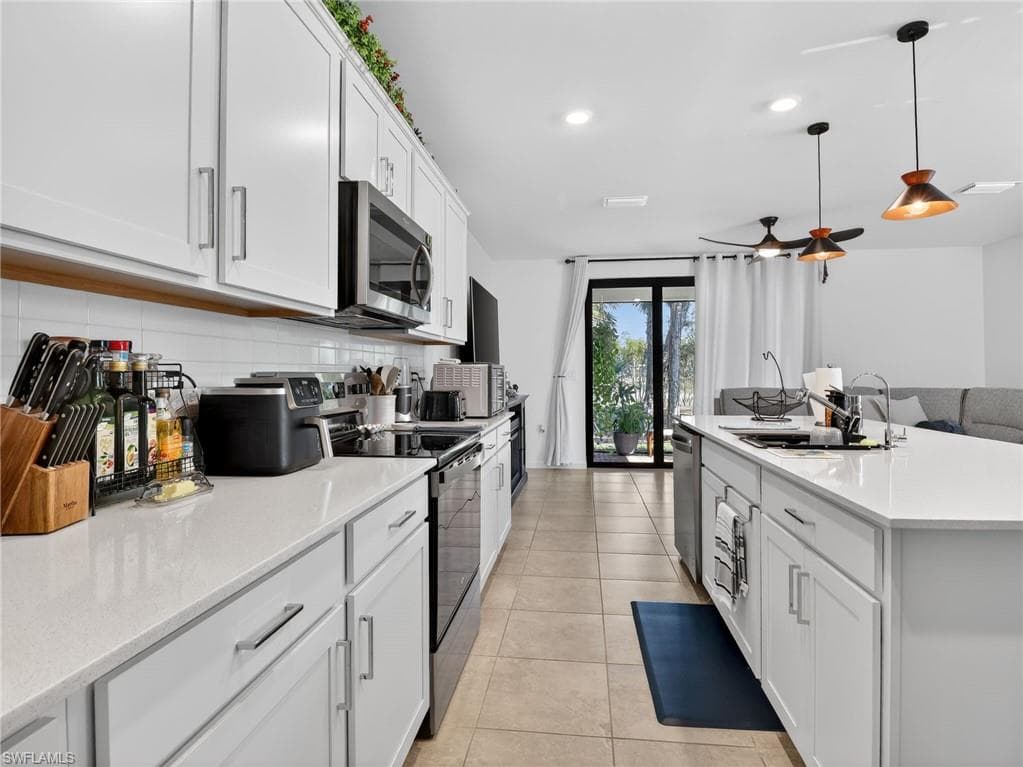 1672 Lake Jessup CIR-8