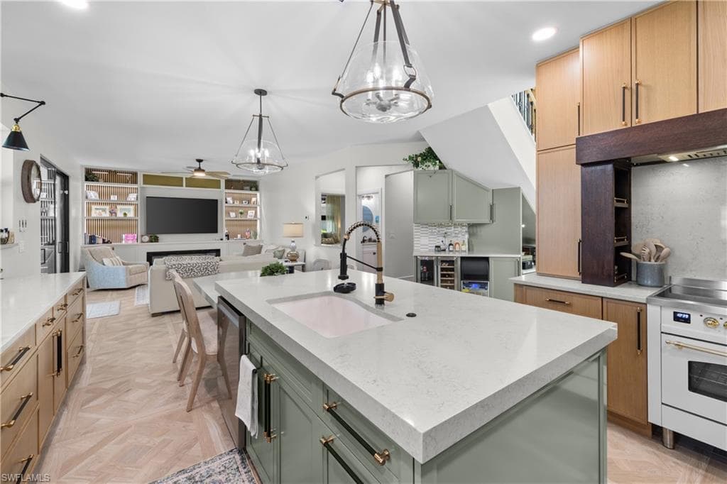 14590 Indigo Lakes CIR-9