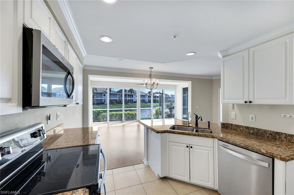 7756 Gardner DR 102-7