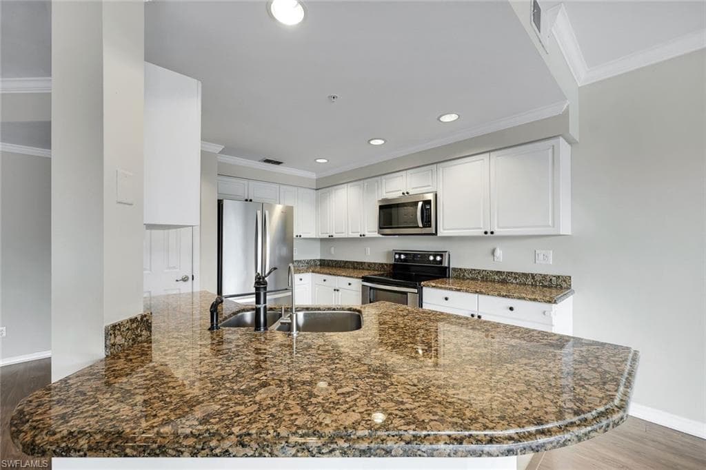 7756 Gardner DR 102-8