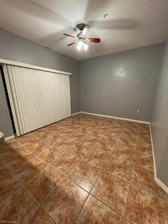 3265 Amanda LN 7-4