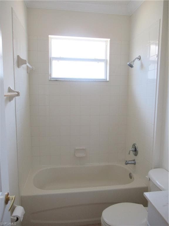 13696 Troia DR-12