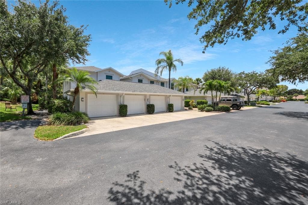 1340 Charleston Square DR 101-23