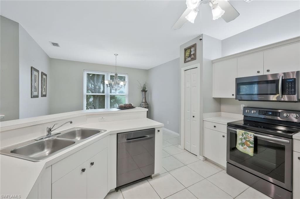 1340 Charleston Square DR 101-7