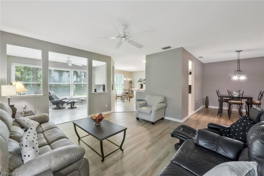 1340 Charleston Square DR 101-1