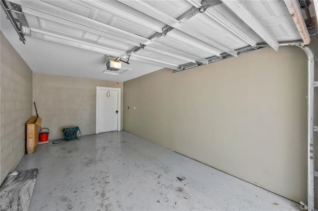 1340 Charleston Square DR 101-20