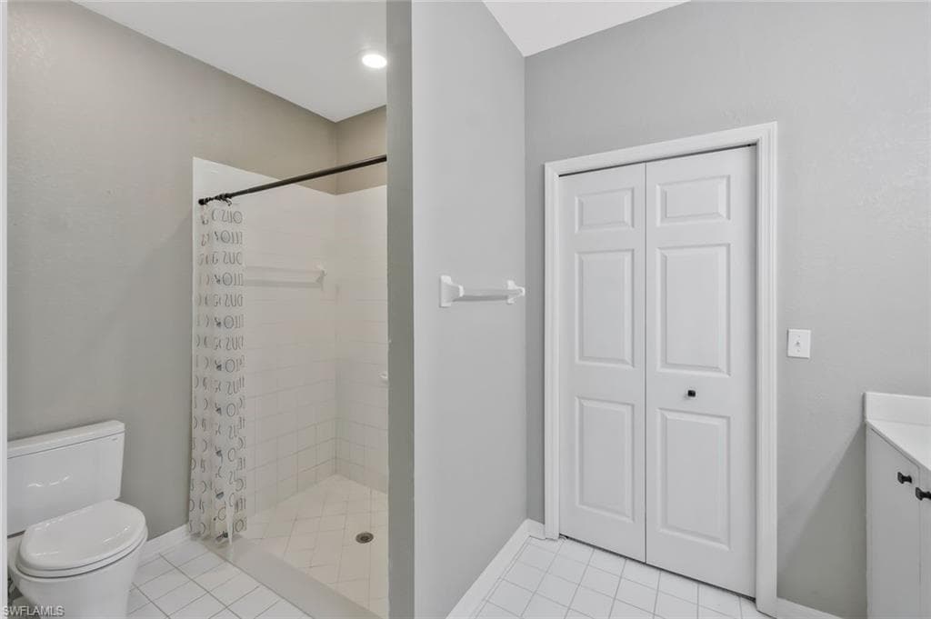 1340 Charleston Square DR 101-14
