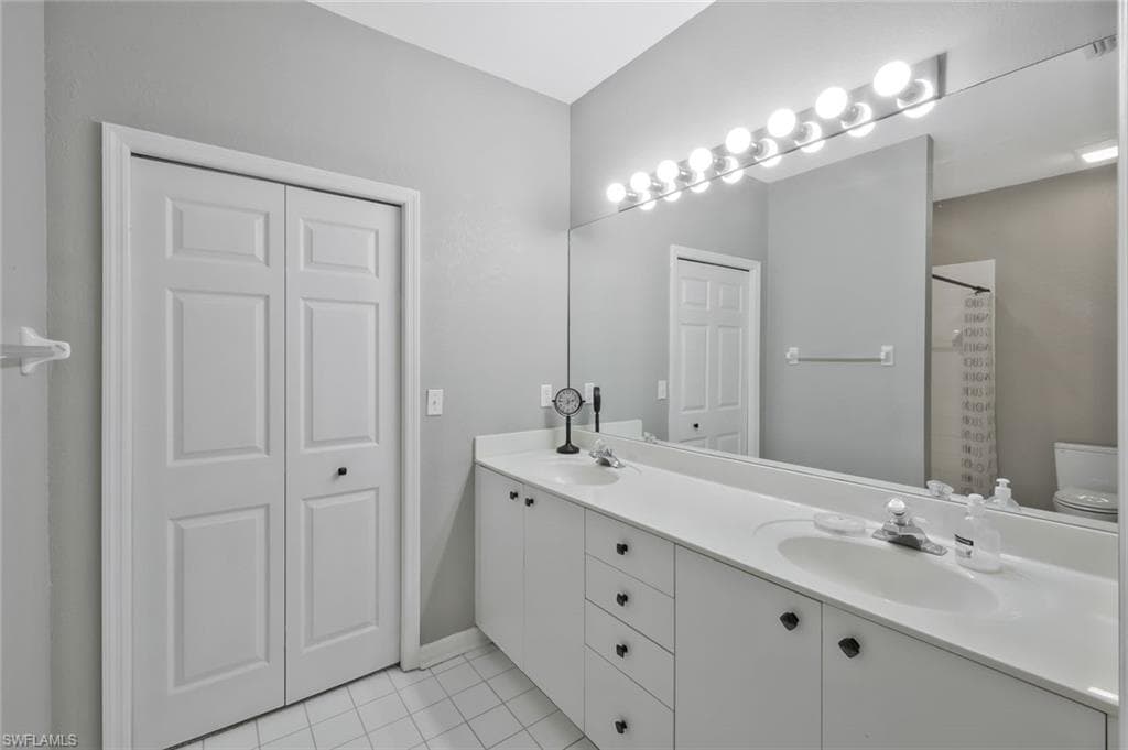 1340 Charleston Square DR 101-15