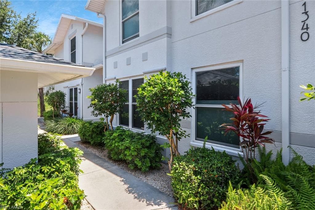 1340 Charleston Square DR 101-19