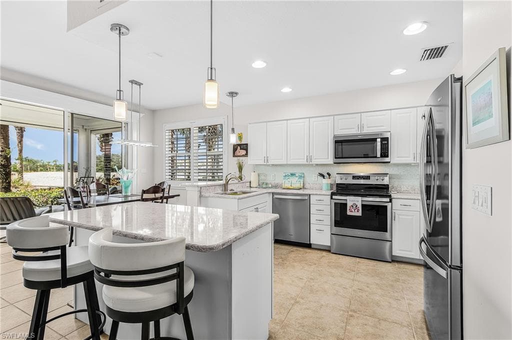 16630 Crownsbury WAY 102-4