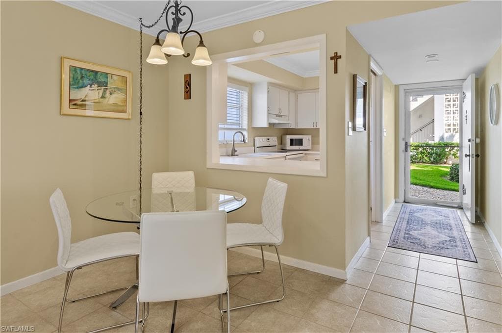 5 High Point CIR W 104-4