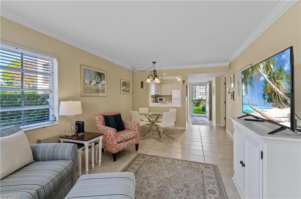 5 High Point CIR W 104-8