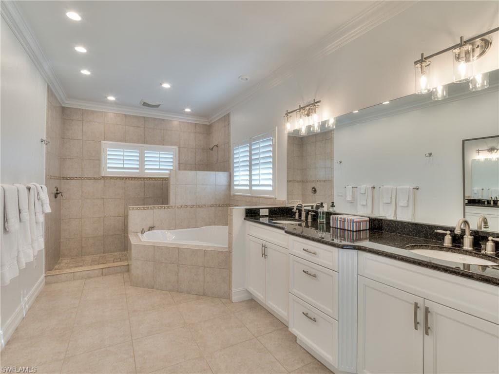 282 Delmar AVE-23