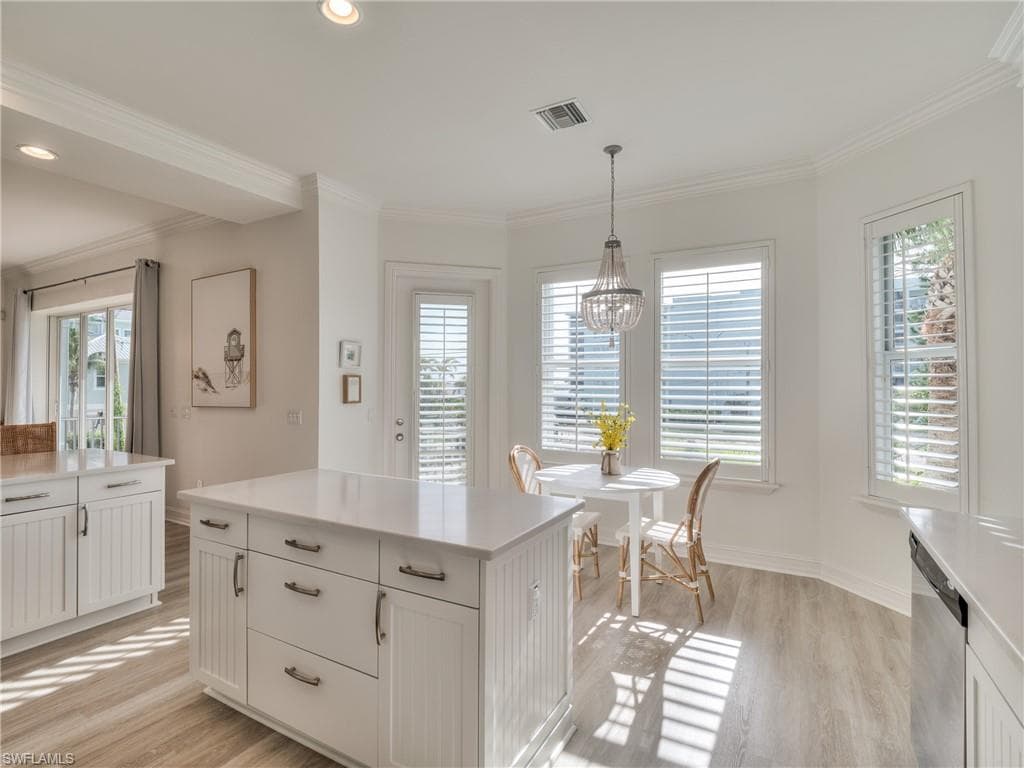 282 Delmar AVE-16