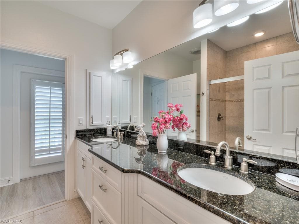282 Delmar AVE-26