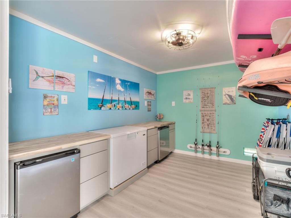 282 Delmar AVE-32