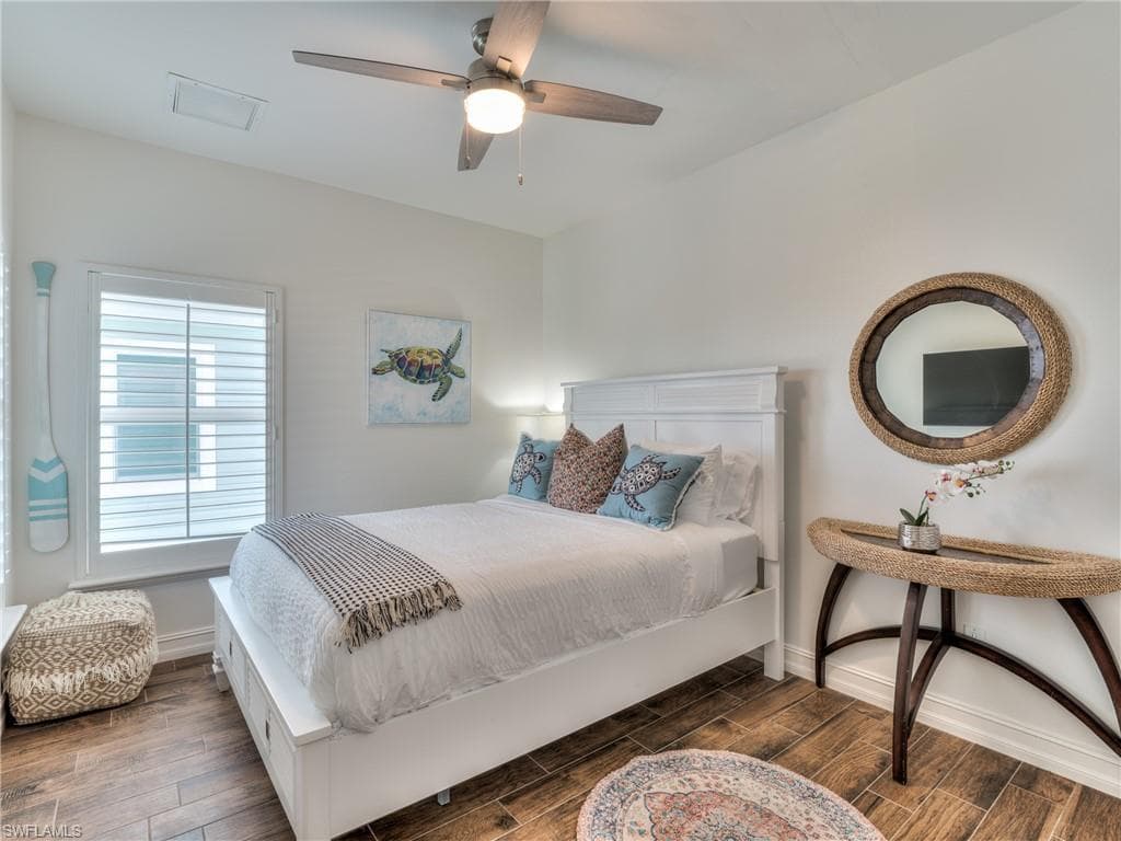 282 Delmar AVE-24