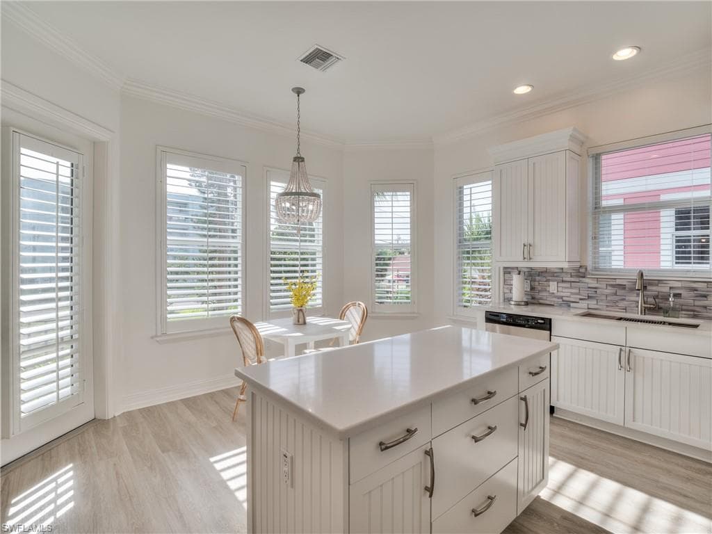 282 Delmar AVE-15