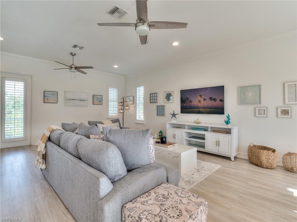 282 Delmar AVE-8