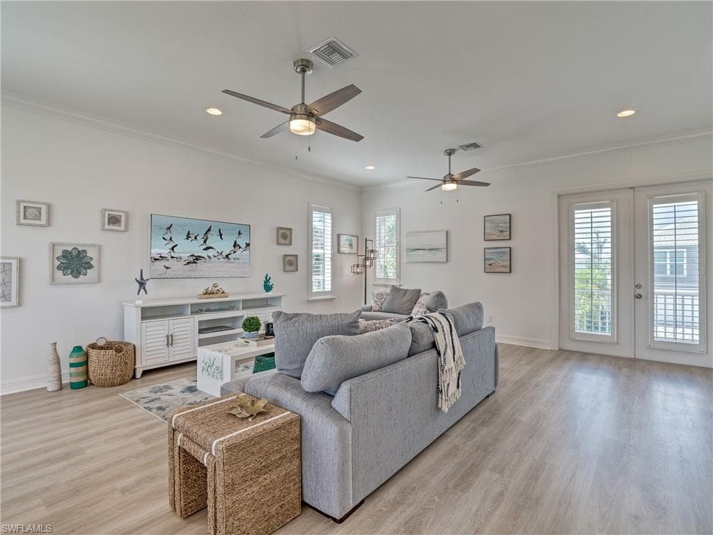276 Delmar AVE-6