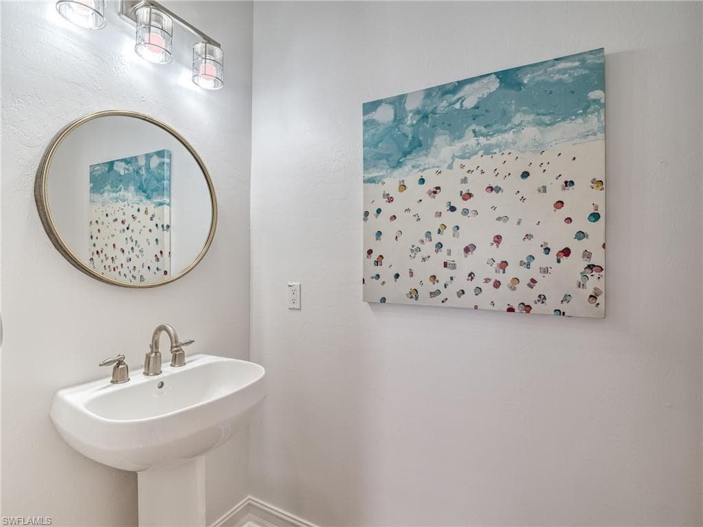 276 Delmar AVE-34