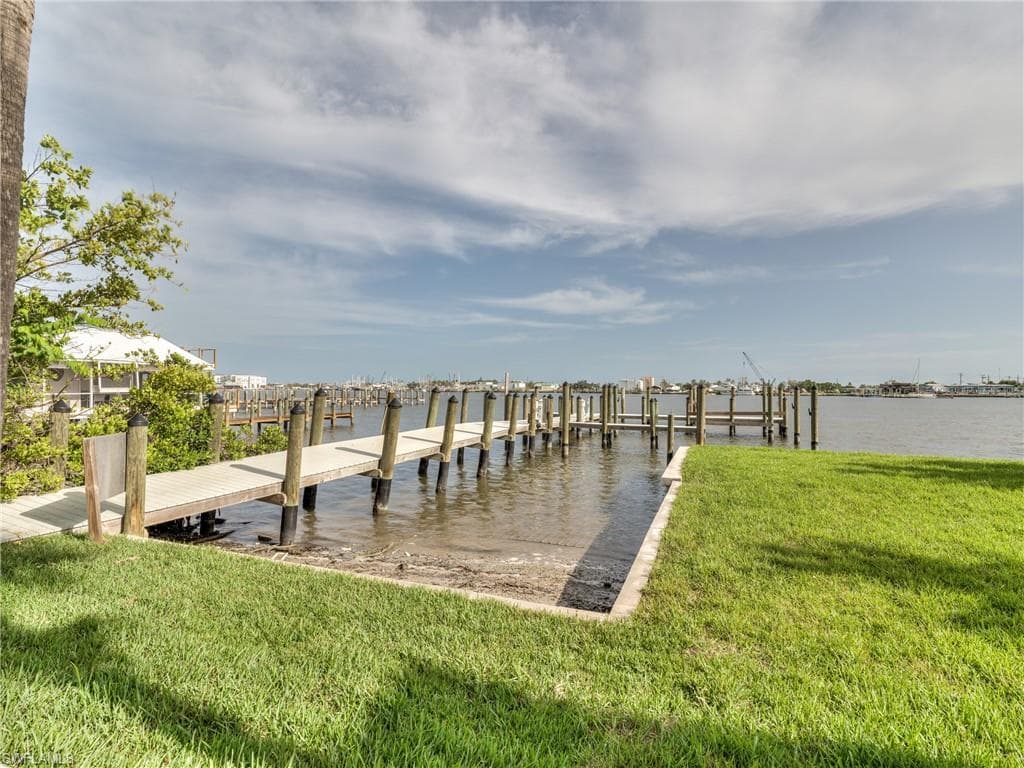 276 Delmar AVE-44