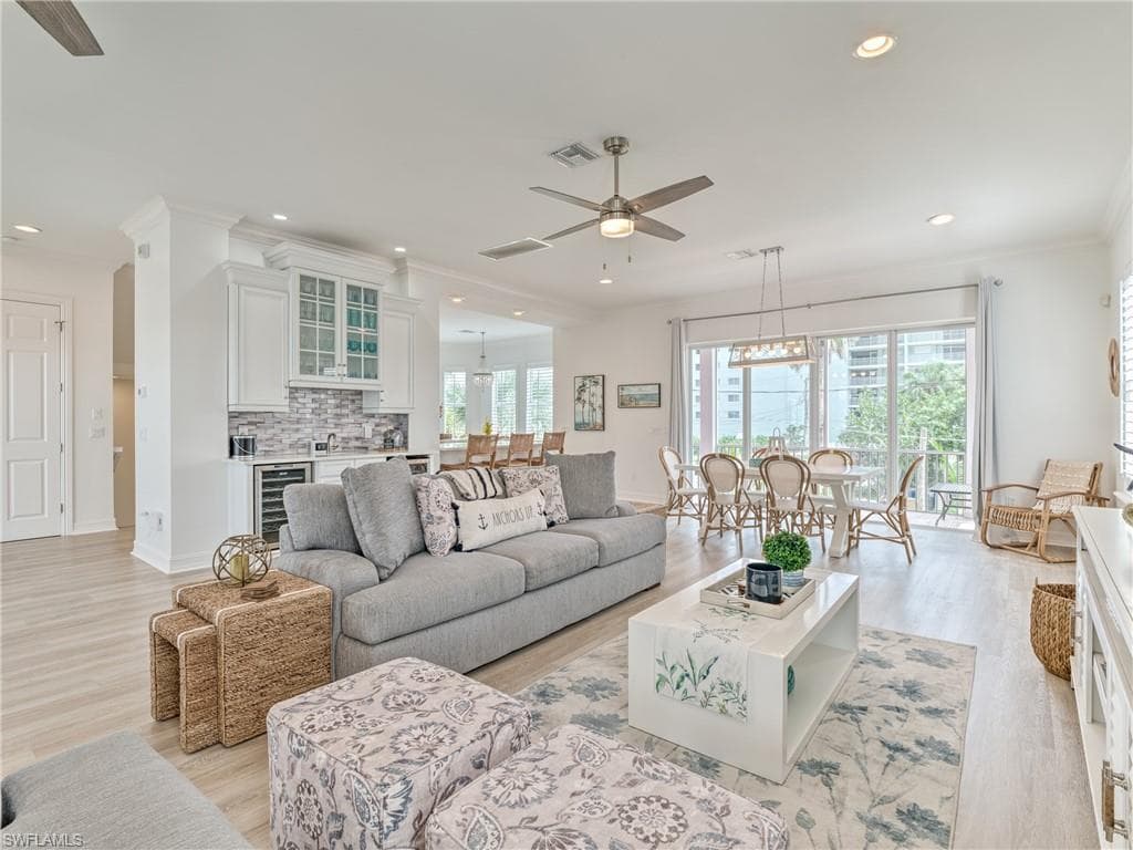 276 Delmar AVE-8