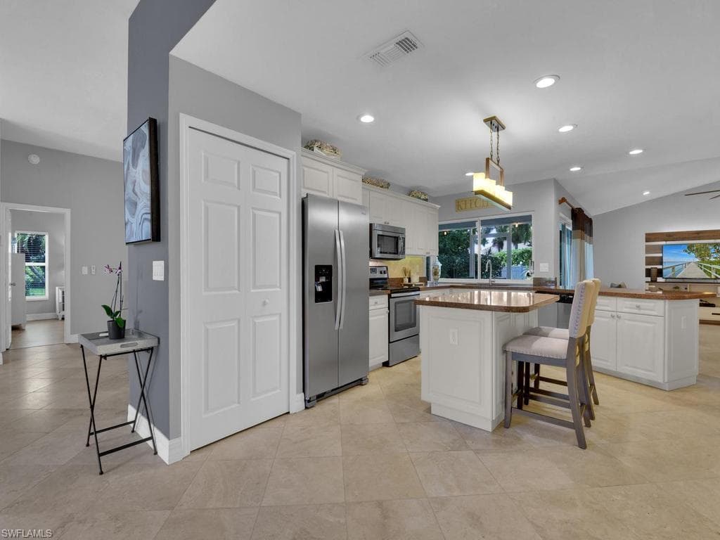 11481 Bent Pine DR-8