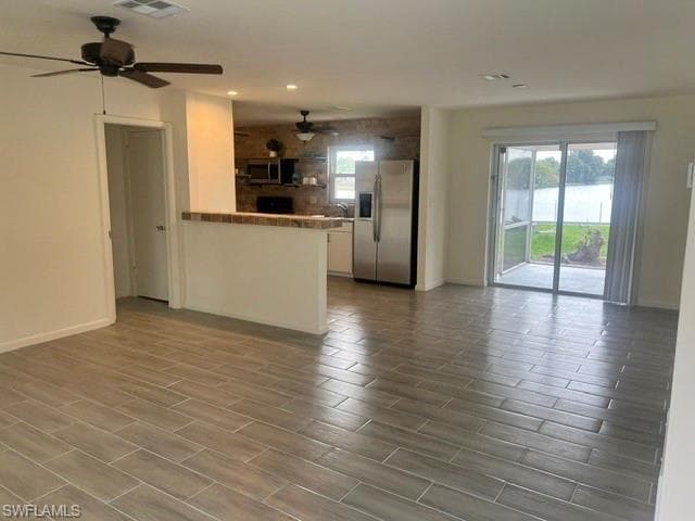 16 Greenwood AVE-5