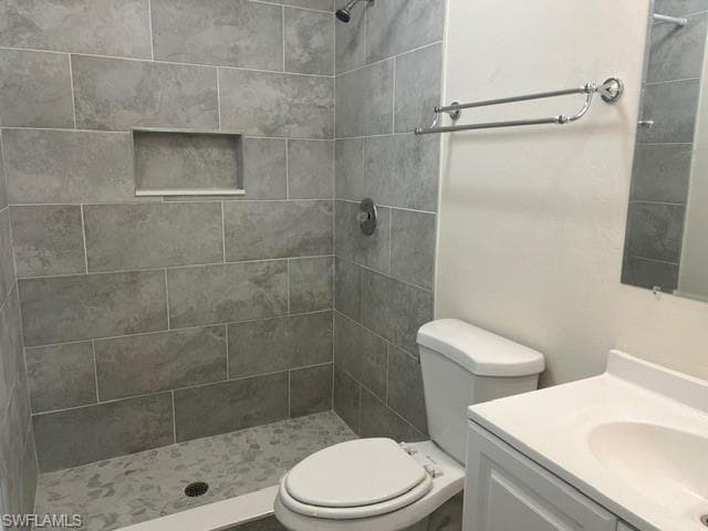 16 Greenwood AVE-10