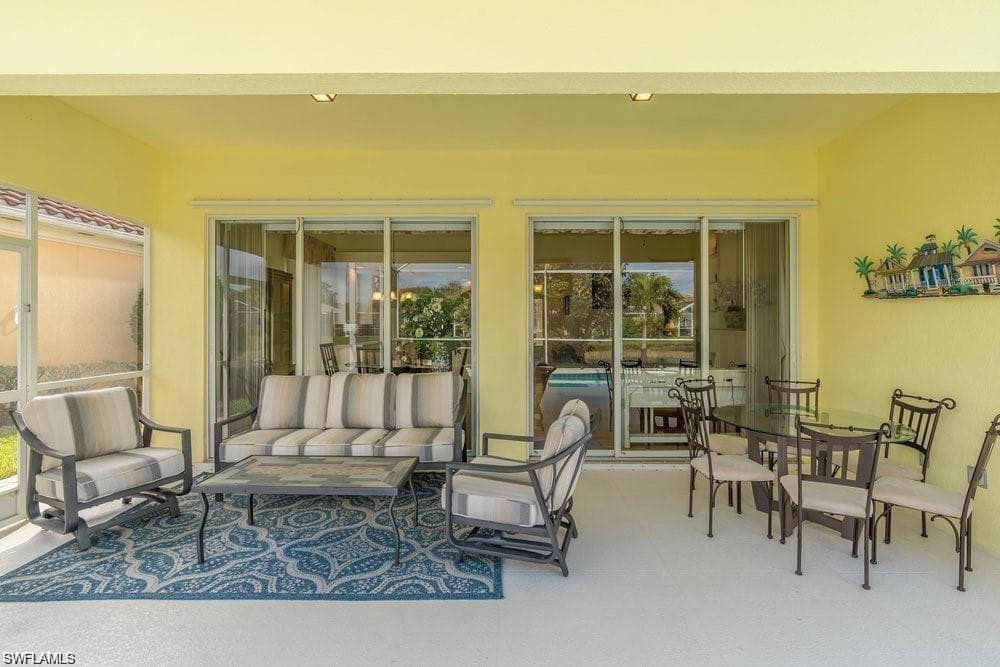 7687 Hernando CT-9