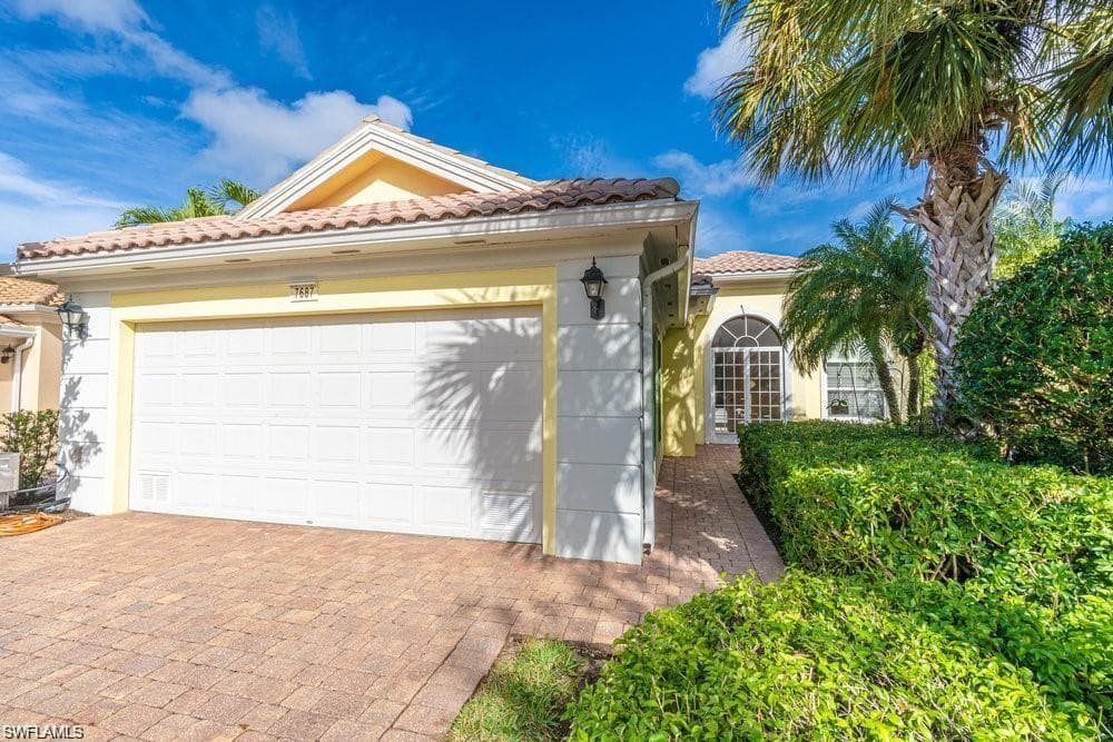 7687 Hernando CT-15
