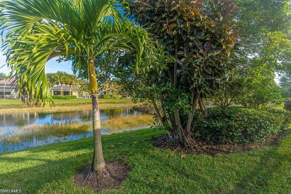7687 Hernando CT-8